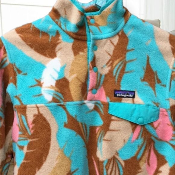 PATAGONIA XS BLUE TOURQUOISE TEAL PINK BROWN  FEATHER DANCE PRINTED  SYNCHILLA - Picture 4 of 15